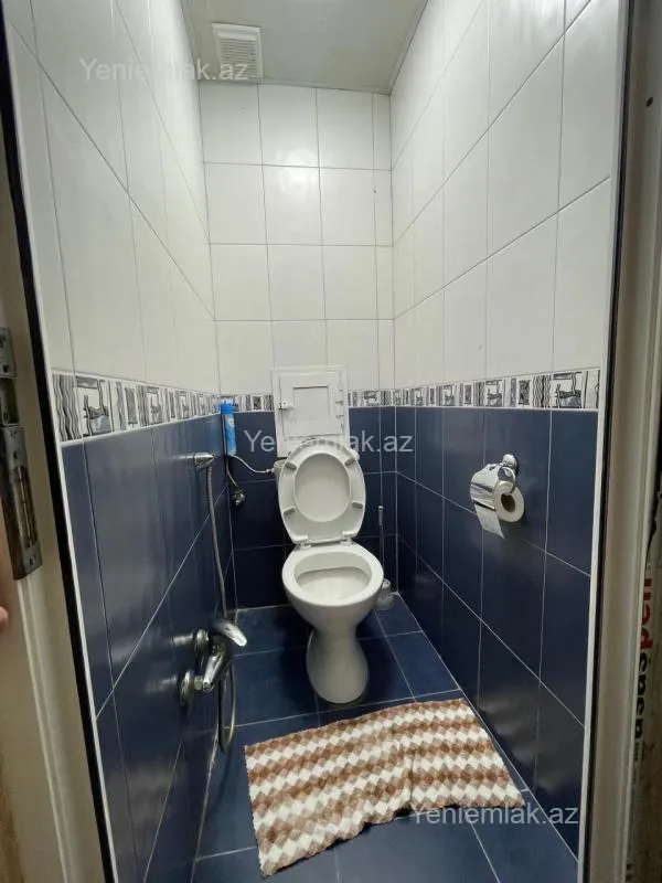 Satılır 4 otaqlı köhnə tikili 105 m²