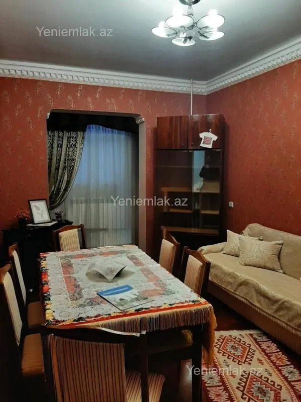 Satılır 2 otaqlı köhnə tikili 65 m²