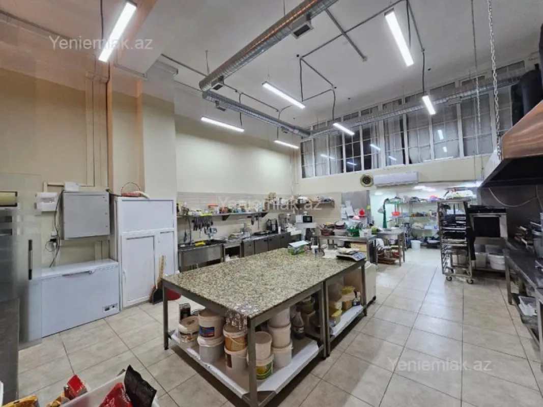 Satılır 1 otaqlı obyekt 141 m²