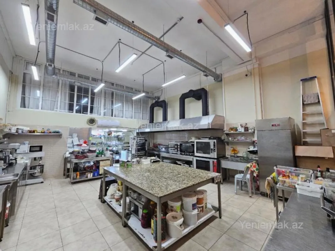 Satılır 1 otaqlı obyekt 141 m²