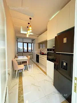 Satılır 2 otaqlı yeni tikili 101 m²