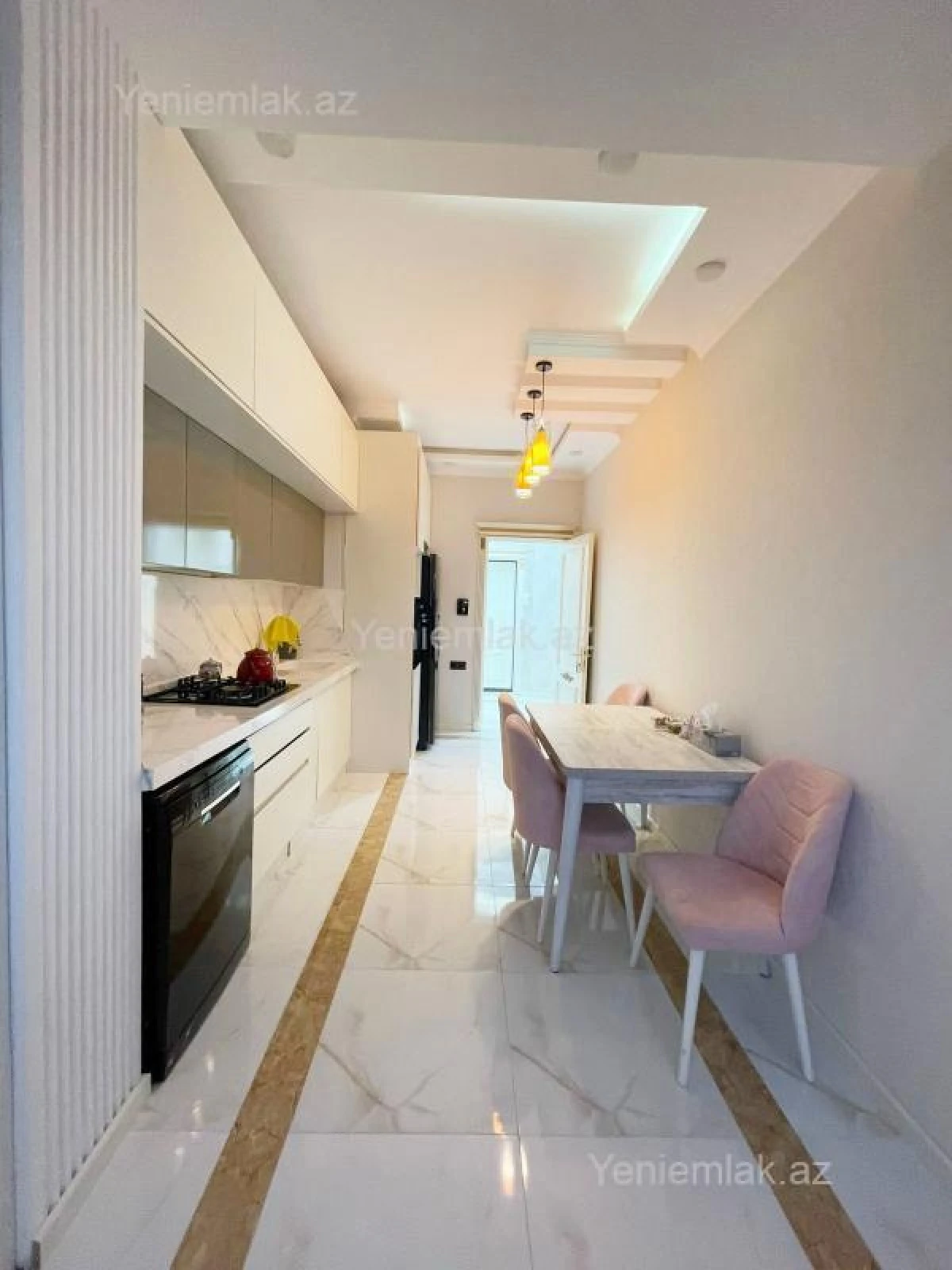 Satılır 2 otaqlı yeni tikili 101 m²