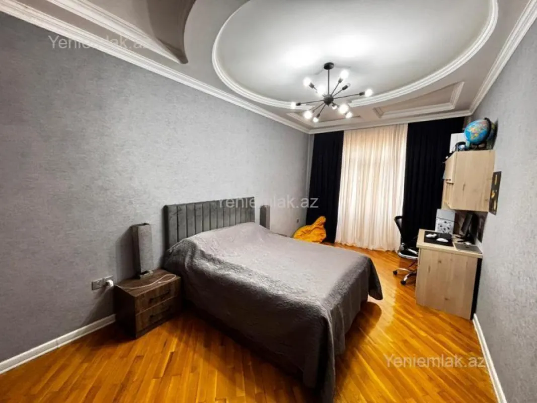 Satılır 4 otaqlı yeni tikili 150 m²