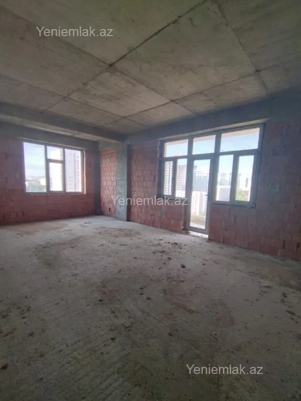 Satılır 2 otaqlı yeni tikili 109 m²