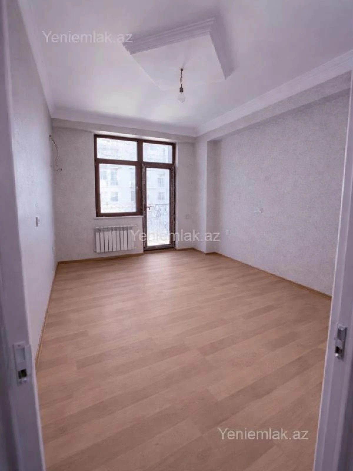 Satılır 3 otaqlı yeni tikili 130 m²