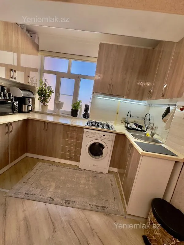 Satılır 2 otaqlı köhnə tikili 50 m²