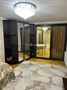 Satılır 2 otaqlı köhnə tikili 50 m²