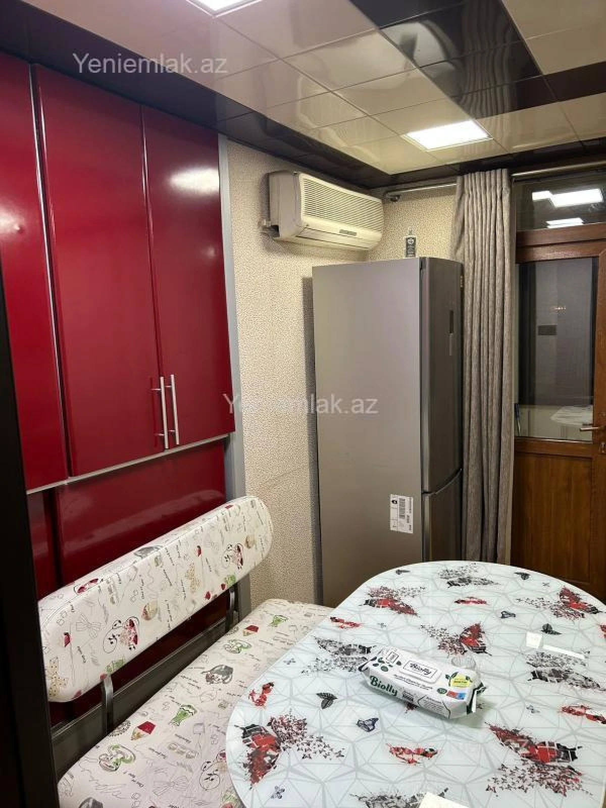 Satılır 2 otaqlı köhnə tikili 50 m²