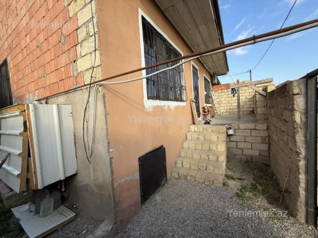 Satılır 4 otaqlı həyət evi 90 m²