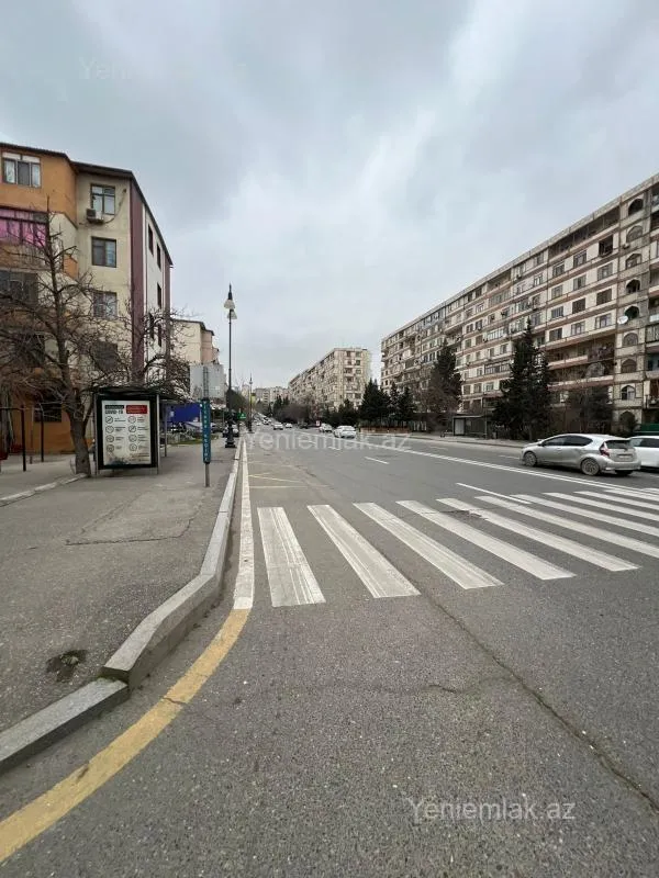 Satılır 2 otaqlı köhnə tikili 55 m²