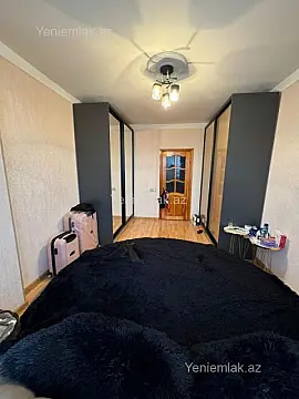 Satılır 3 otaqlı köhnə tikili 70 m²