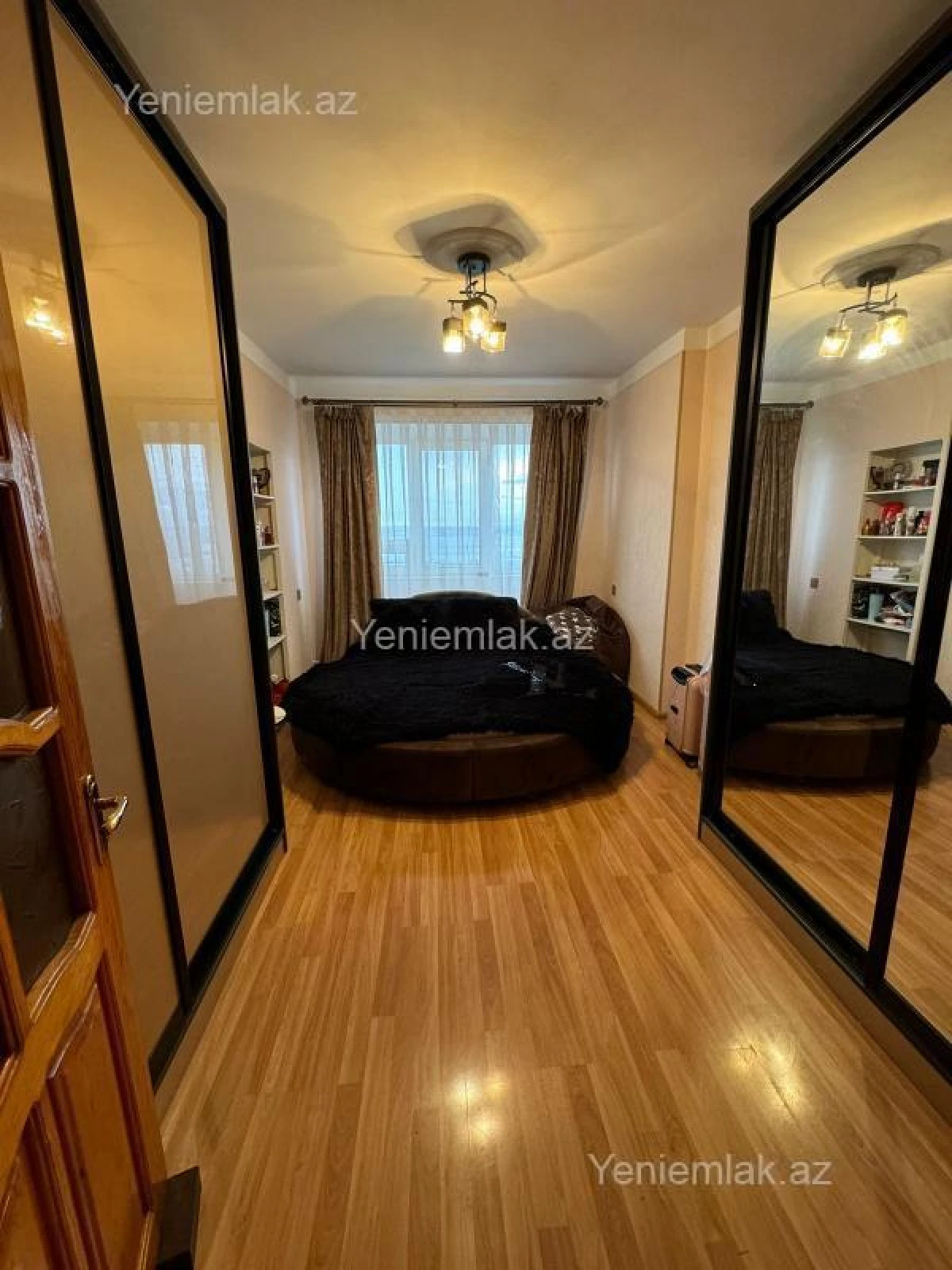 Satılır 3 otaqlı köhnə tikili 70 m²