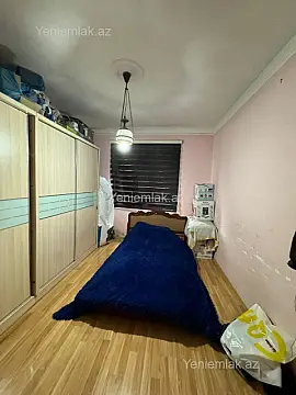 Satılır 3 otaqlı köhnə tikili 70 m²