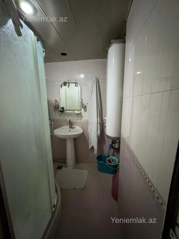 Satılır 3 otaqlı köhnə tikili 70 m²