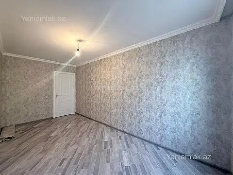 Satılır 2 otaqlı köhnə tikili 50 m²