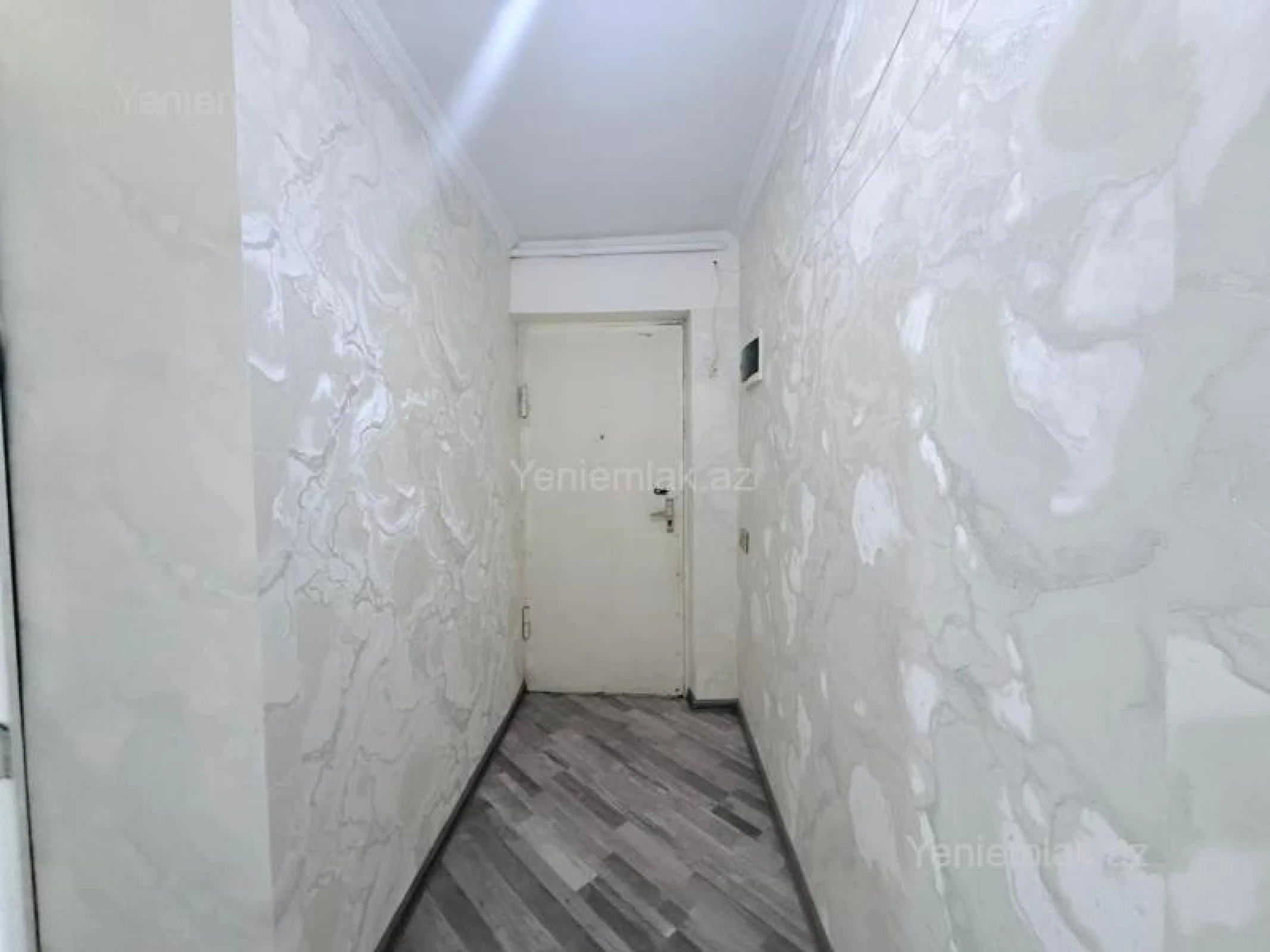 Satılır 2 otaqlı köhnə tikili 50 m²