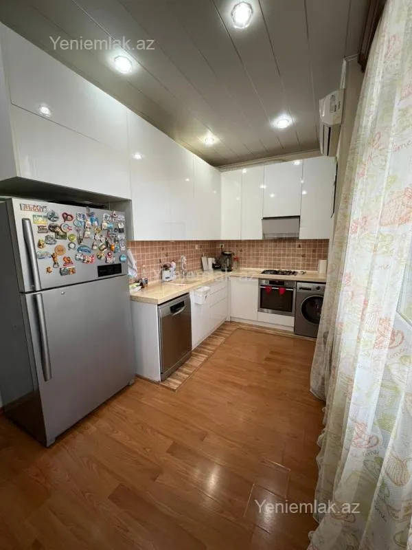 Satılır 3 otaqlı yeni tikili 107 m²