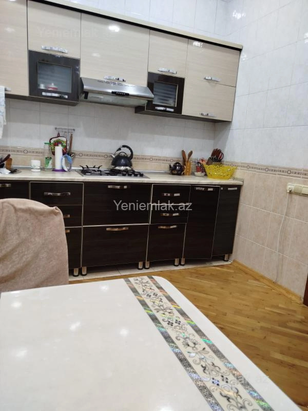 Satılır 7 otaqlı həyət evi 300 m²
