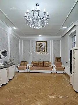 Satılır 7 otaqlı həyət evi 300 m²