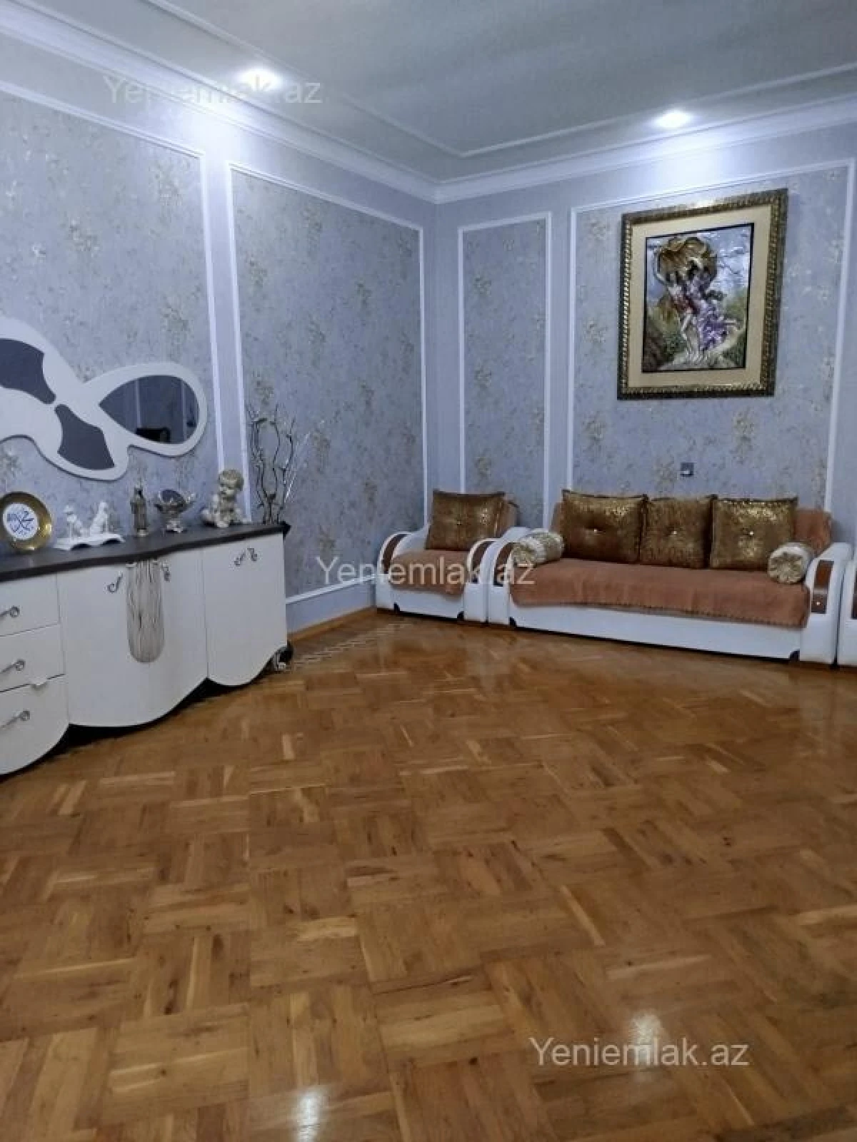 Satılır 7 otaqlı həyət evi 300 m²