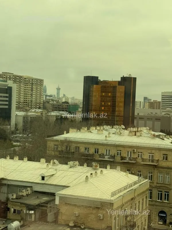 Satılır 4 otaqlı yeni tikili 234 m²