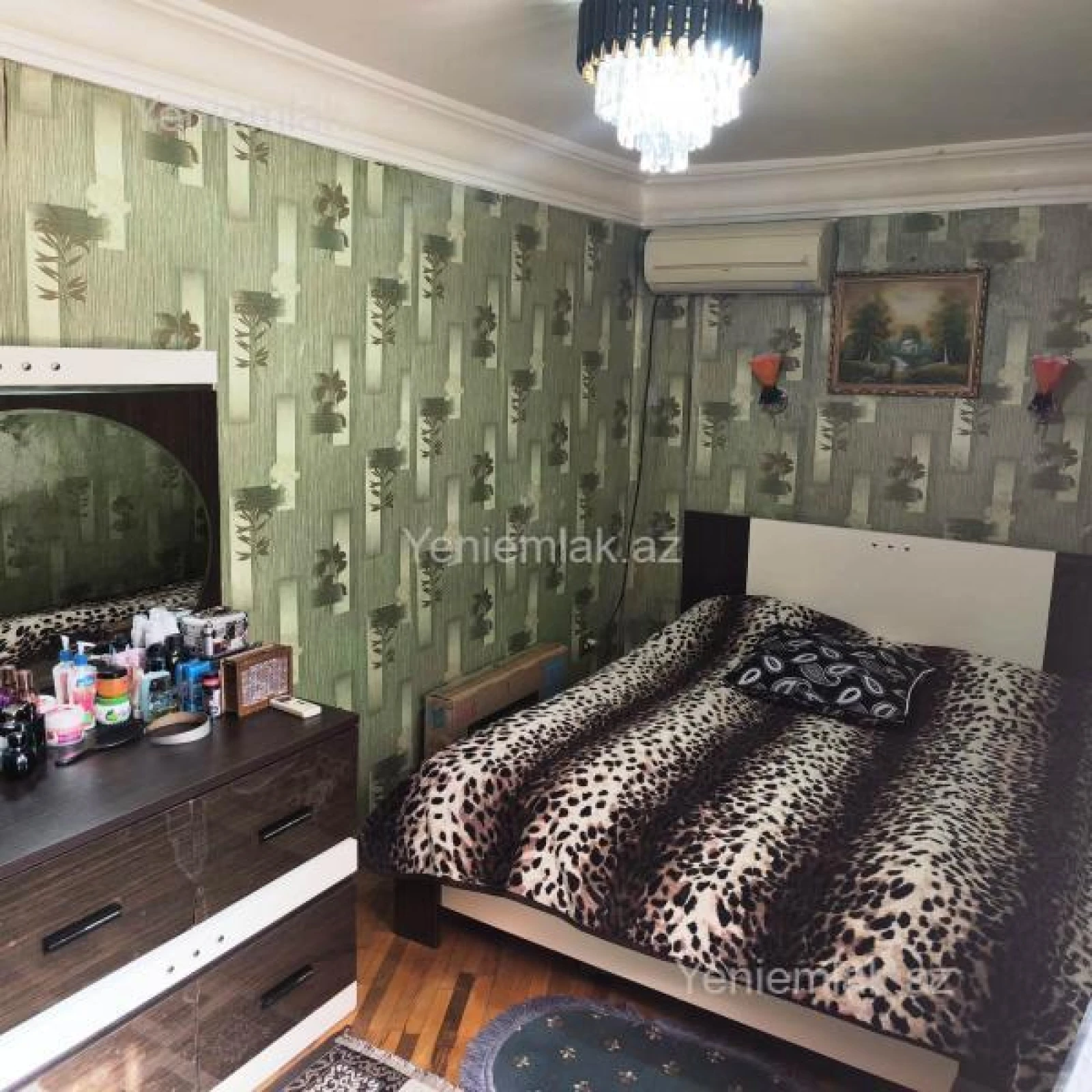 Satılır 2 otaqlı köhnə tikili 55 m²