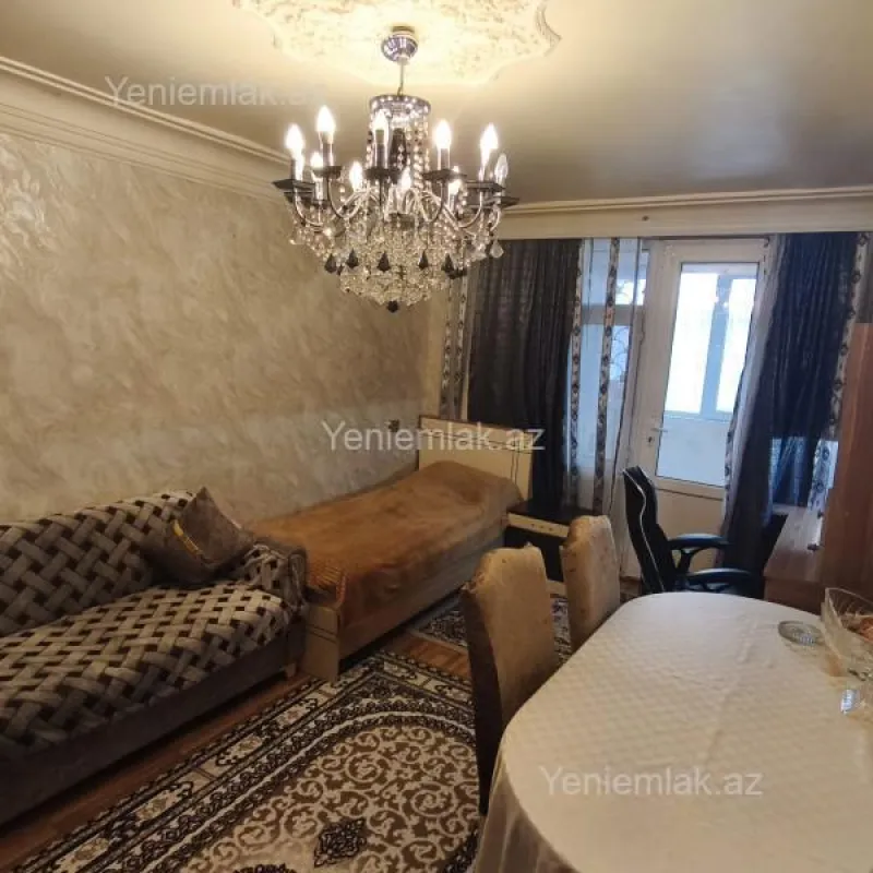 Satılır 2 otaqlı köhnə tikili 55 m²