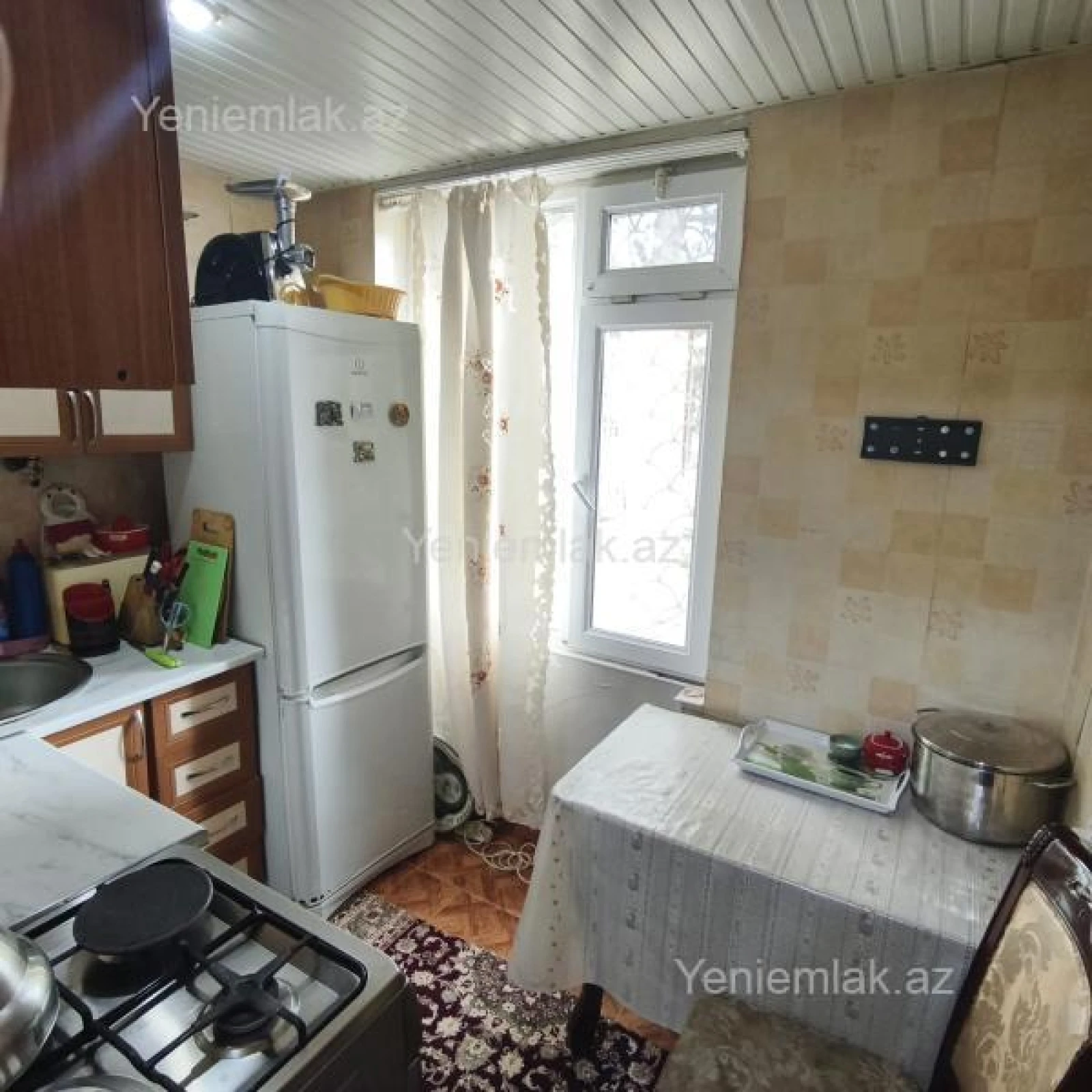 Satılır 2 otaqlı köhnə tikili 55 m²
