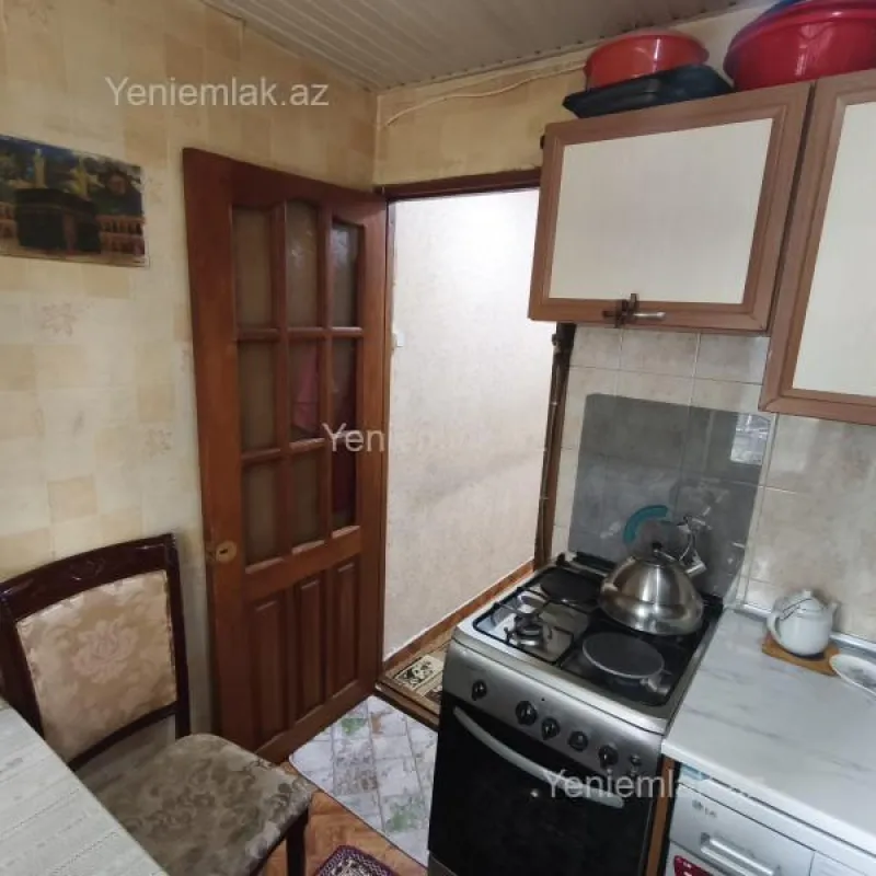 Satılır 2 otaqlı köhnə tikili 55 m²