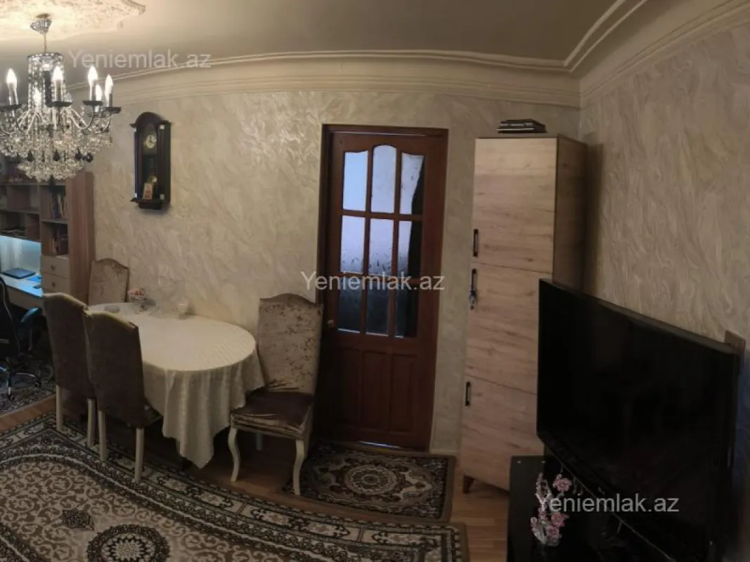 Satılır 2 otaqlı köhnə tikili 55 m²
