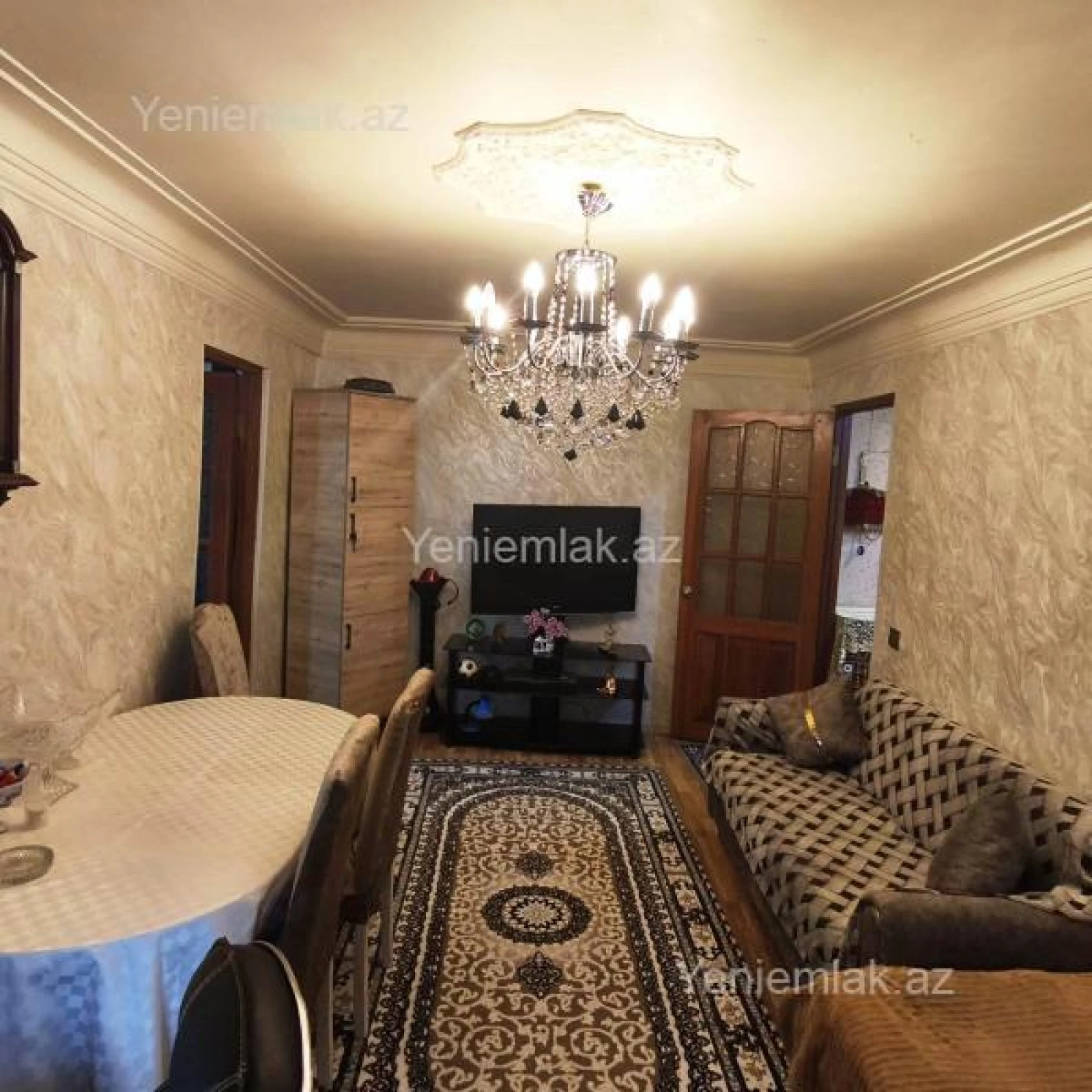 Satılır 2 otaqlı köhnə tikili 55 m²