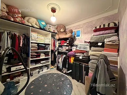 Kirayə verilir 4 otaqlı köhnə tikili 80 m²