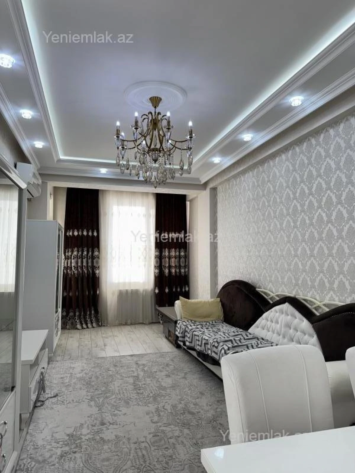 Satılır 3 otaqlı yeni tikili 115 m²