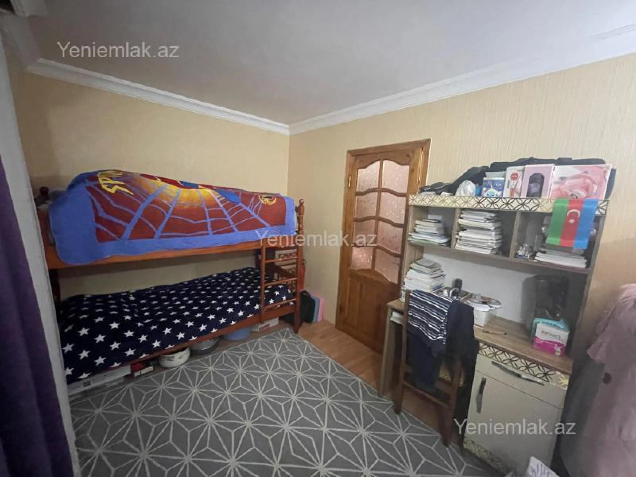 Satılır 2 otaqlı köhnə tikili 50 m²