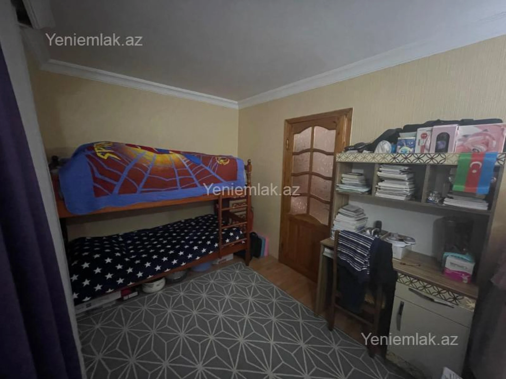 Satılır 2 otaqlı köhnə tikili 50 m²