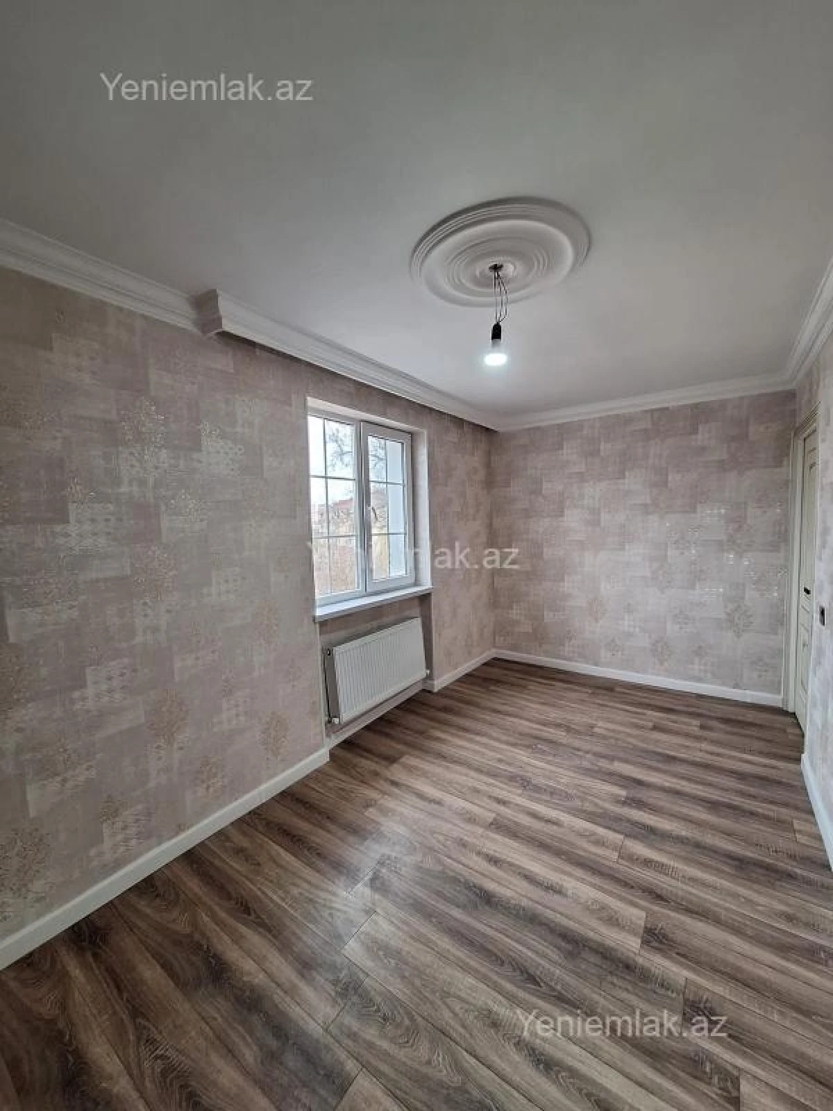 Satılır 2 otaqlı köhnə tikili 50 m²