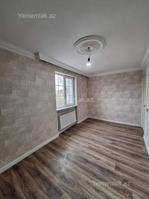 Satılır 2 otaqlı köhnə tikili 50 m²