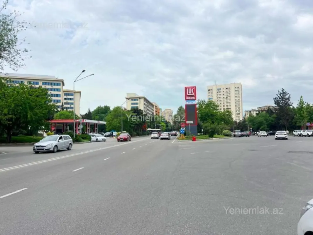 Satılır 6 otaqlı obyekt 450 m²