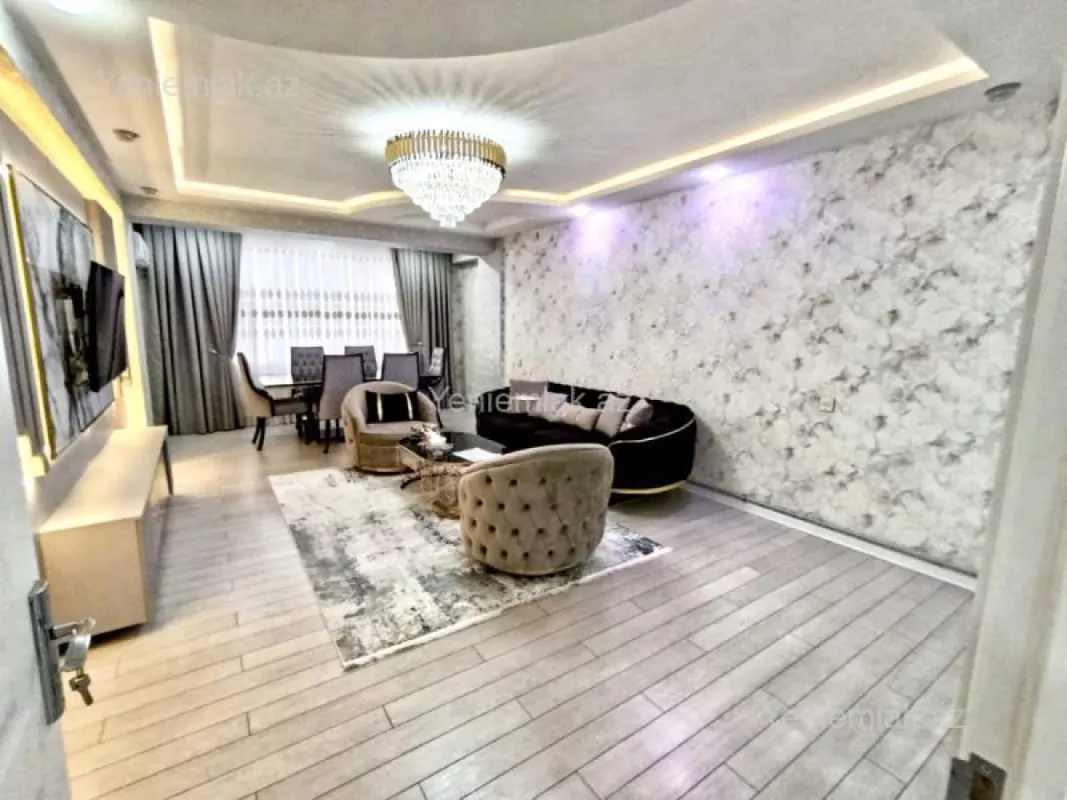 Satılır 2 otaqlı yeni tikili 90 m²