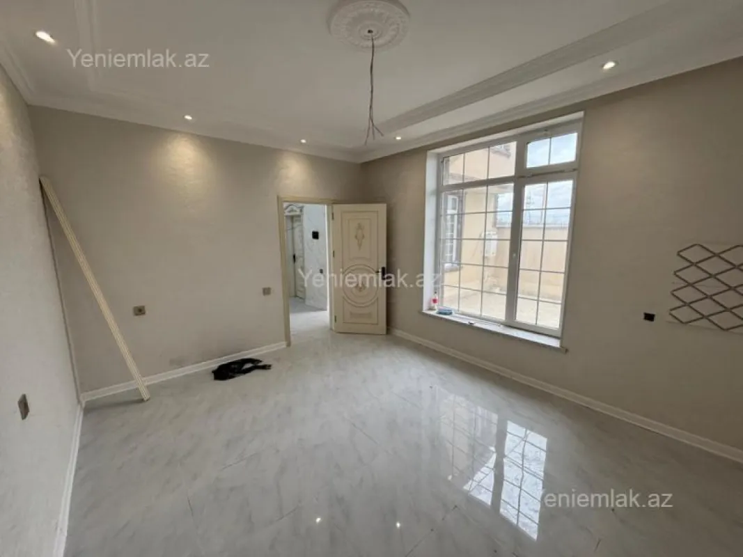 Satılır 5 otaqlı həyət evi 170 m²