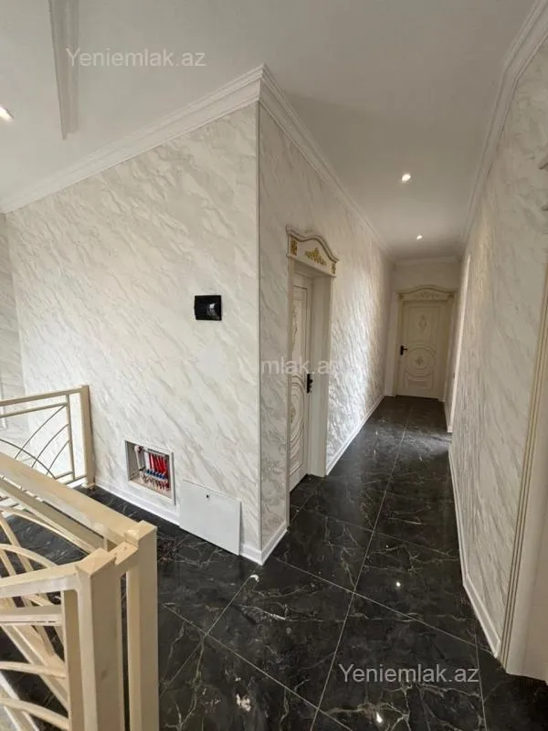 Satılır 5 otaqlı həyət evi 170 m²