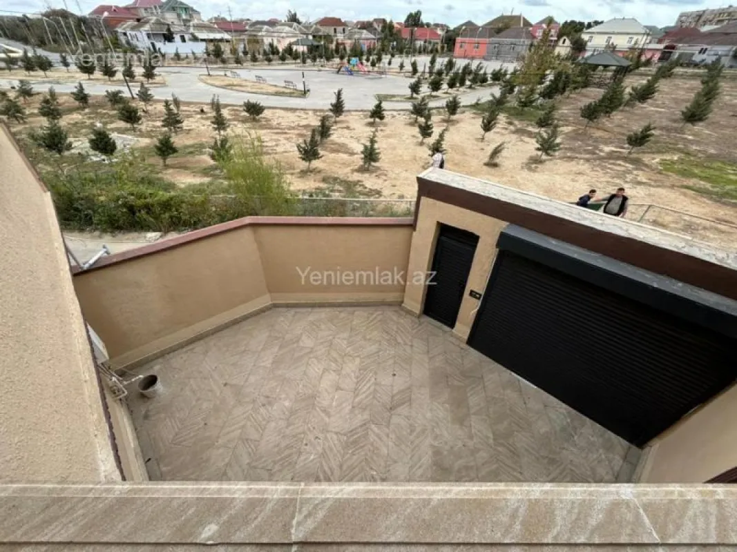 Satılır 5 otaqlı həyət evi 170 m²
