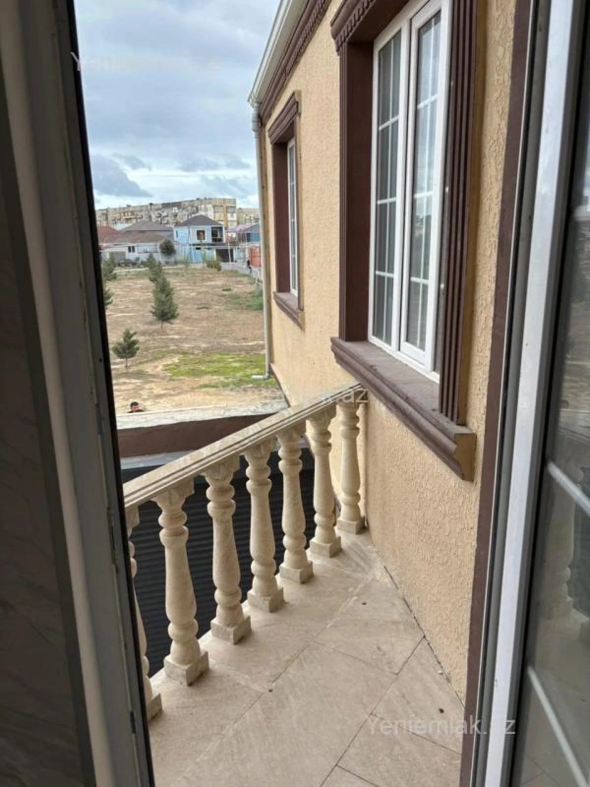 Satılır 5 otaqlı həyət evi 170 m²