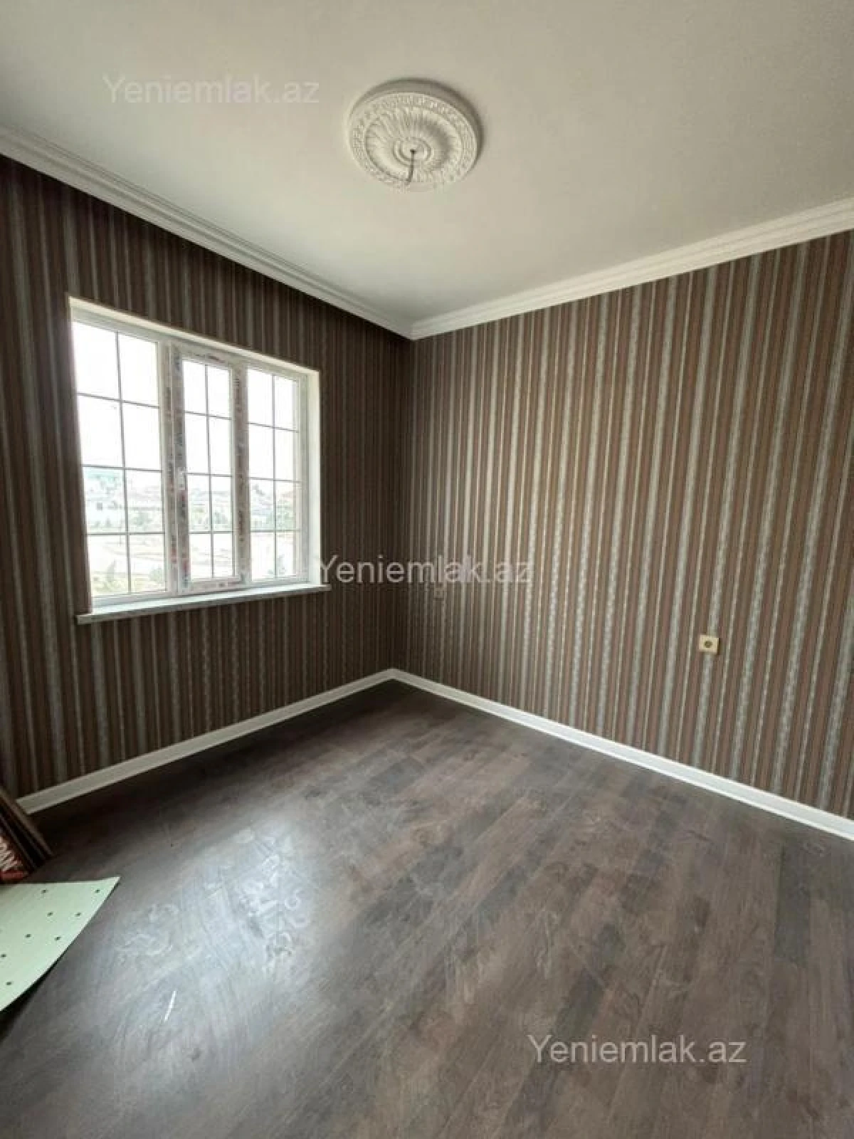 Satılır 5 otaqlı həyət evi 170 m²