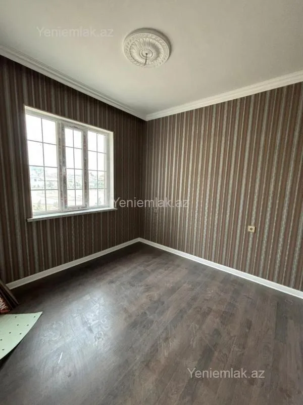 Satılır 5 otaqlı həyət evi 170 m²