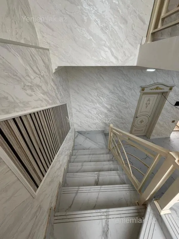 Satılır 5 otaqlı həyət evi 170 m²