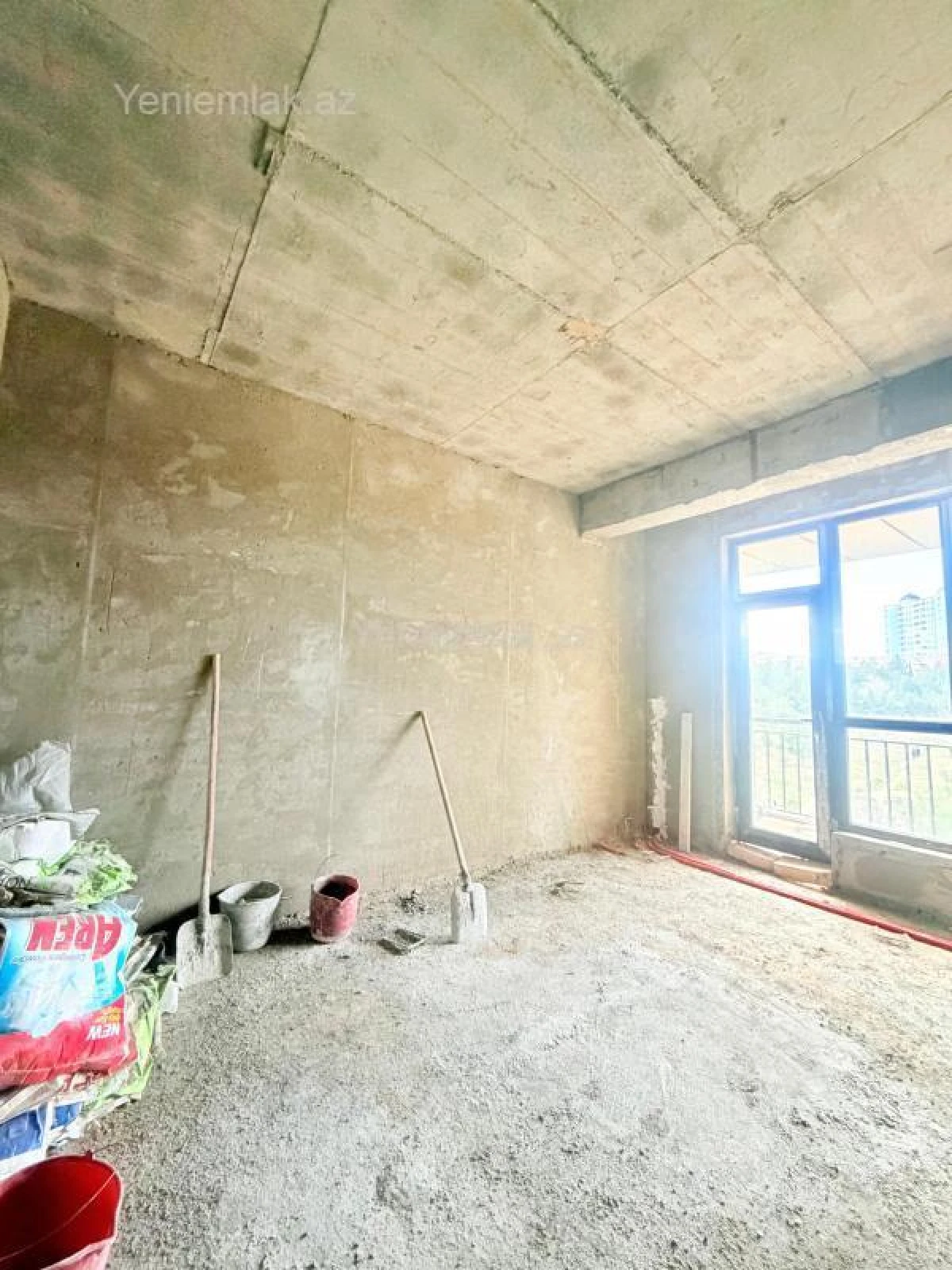 Satılır 3 otaqlı yeni tikili 130 m²