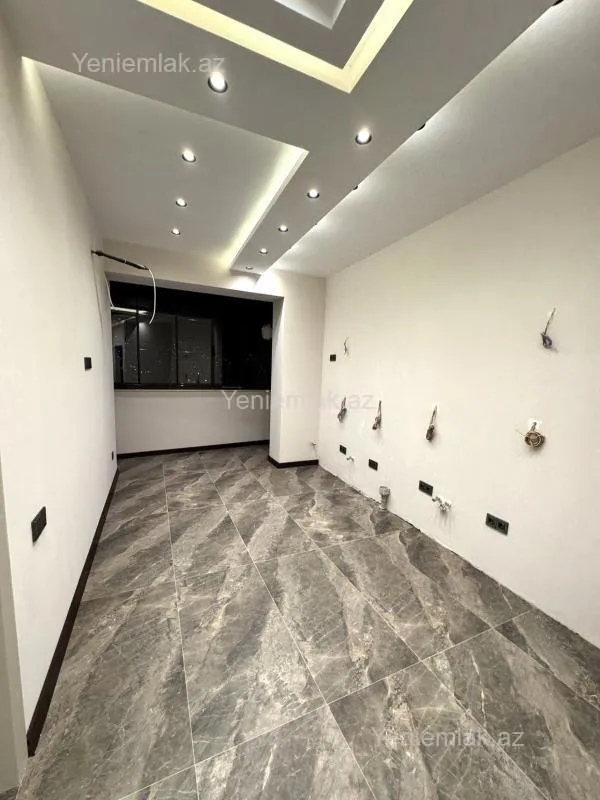 Satılır 3 otaqlı yeni tikili 140 m²