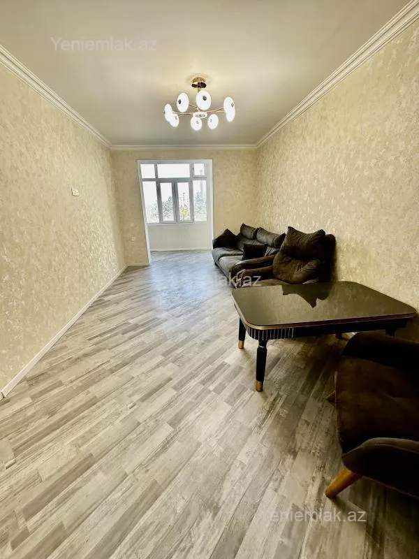 Satılır 2 otaqlı köhnə tikili 48 m²