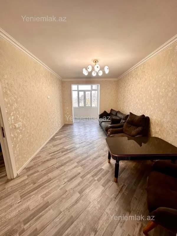 Satılır 2 otaqlı köhnə tikili 48 m²